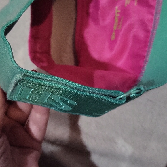 SHEFIT Sports Bra - Picture 13 of 15